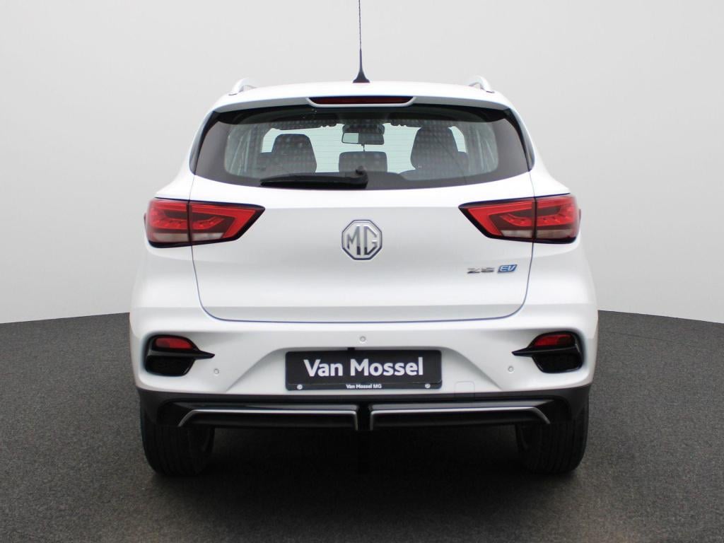 MG ZS standard range 51 kwh comfort