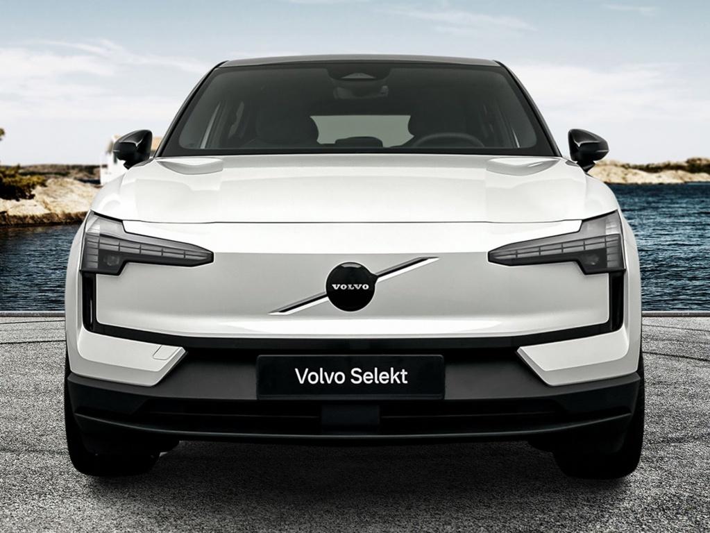 Volvo Ex30 plus europa black edition