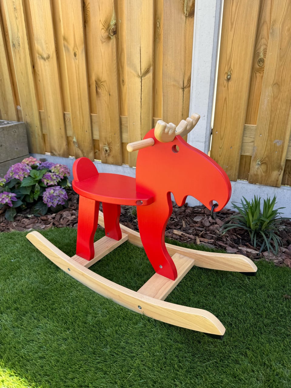 Schommelpaard: rode eland