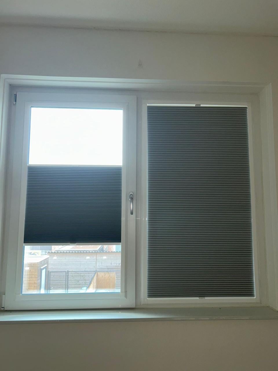 Plissegordijn wit/grijs op maat Othene huurhuis incl. montage onderdelen