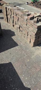 Koppelstones bestrating gratis ophalen