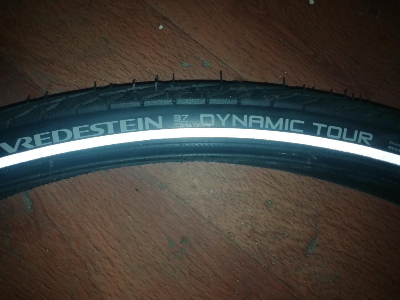 28 " Vredestein dynamic tour compleet met binnenband