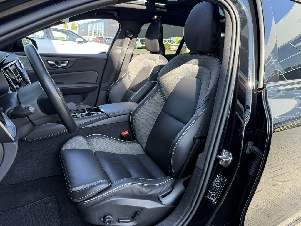 Volvo V60 v60 t6 340pk r-design| panodak| adap.cruise| 360camera| hud| key