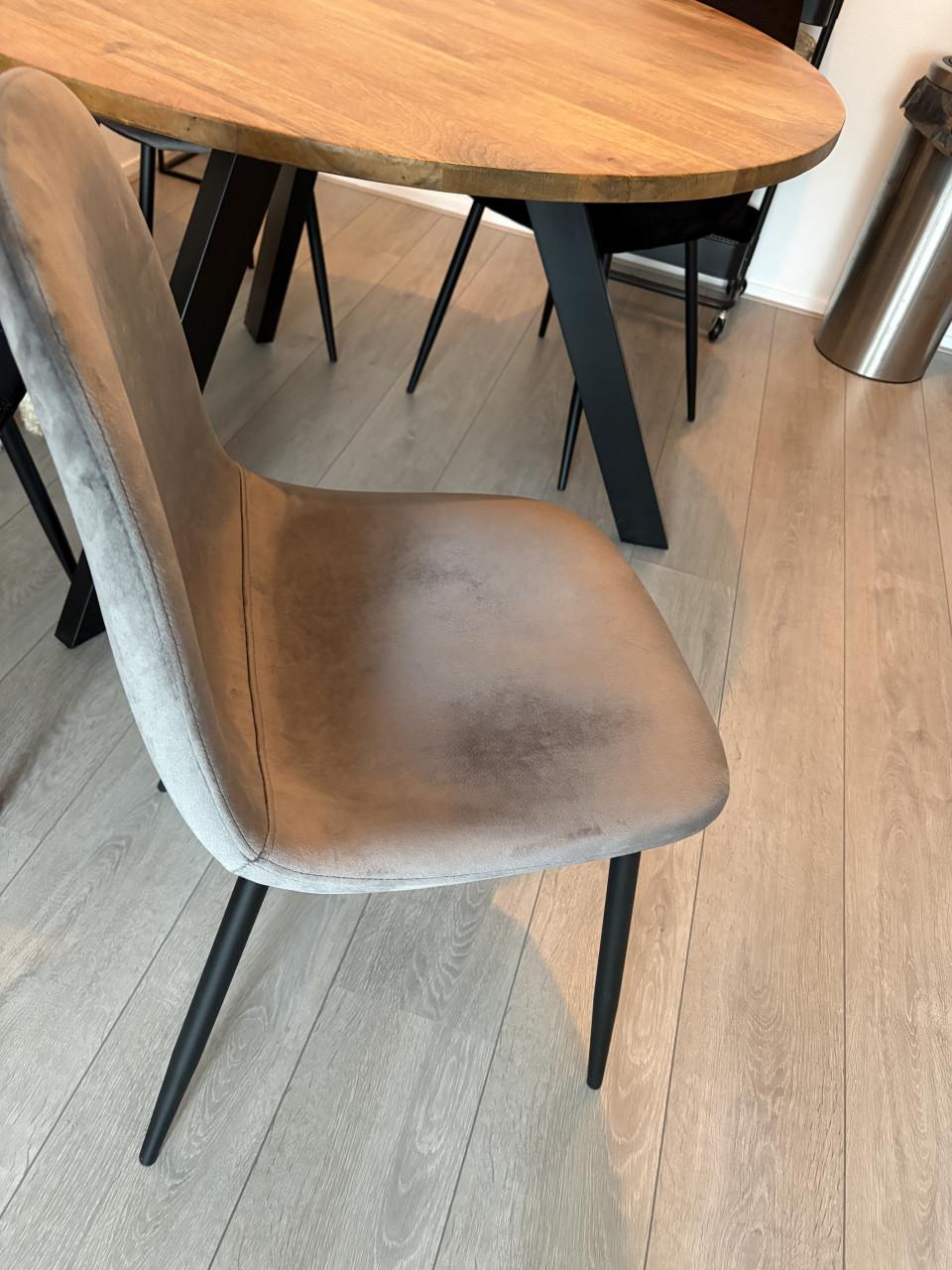 Ronde eettafel 120 cm + 4 stoelen | Zo goed als nieuw