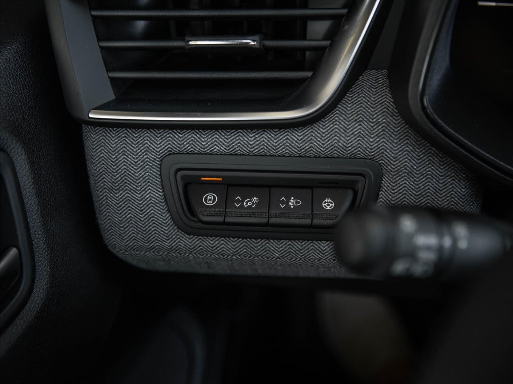 Renault Clio 1.6 e-tech hybrid 145pk techno