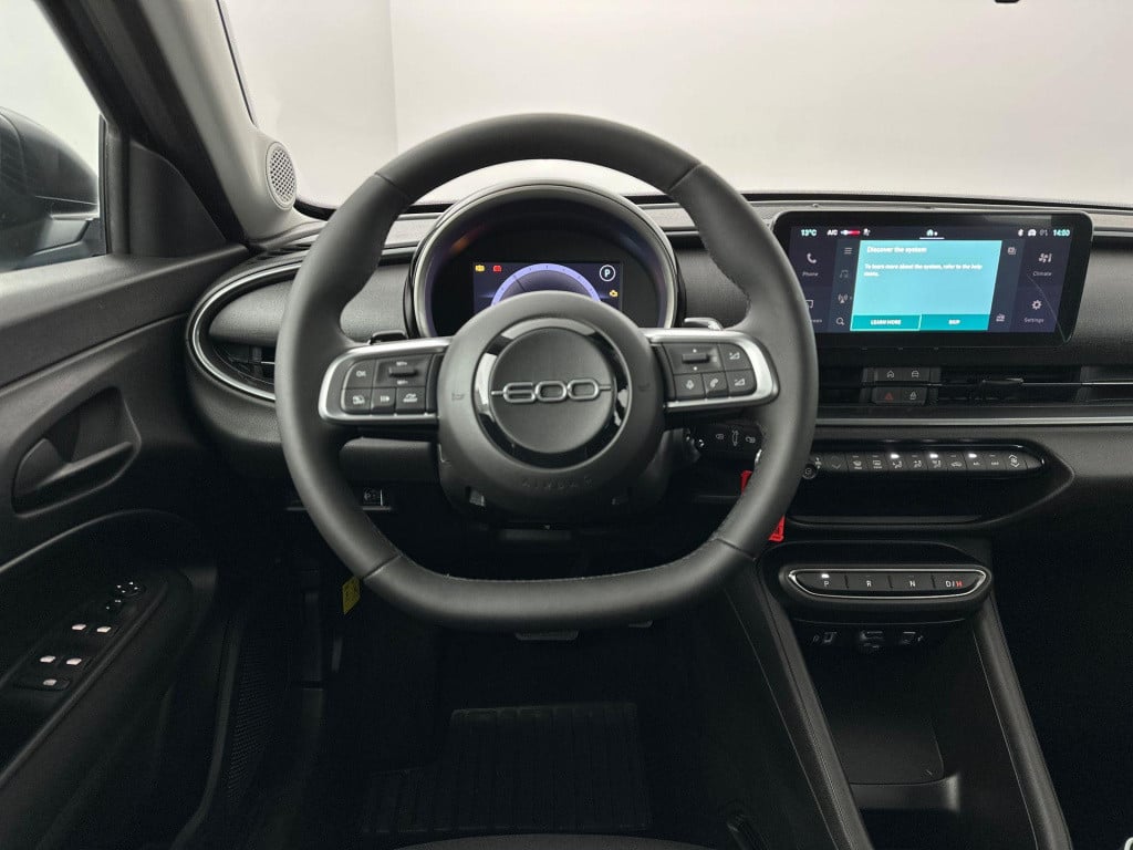 Fiat 600 1.2 hybrid urban | apple & android carplay | parkeersensoren | led