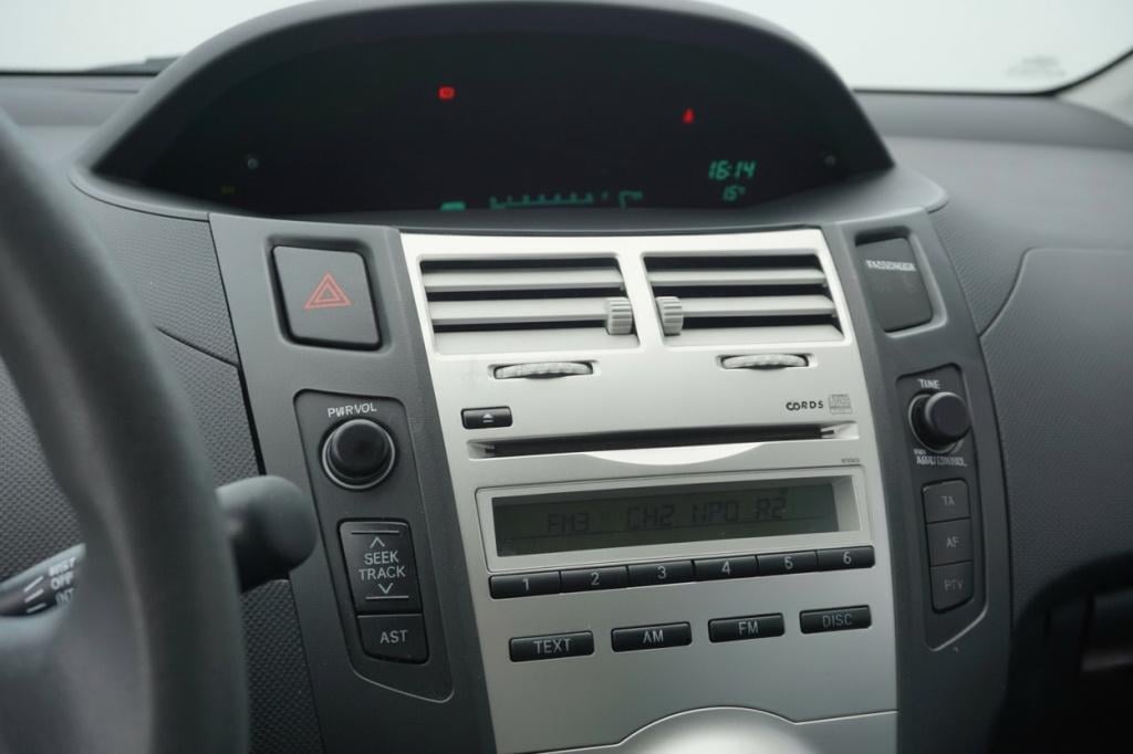 Toyota Yaris 1.3 vvti sol airco / elektr. ramen / nap