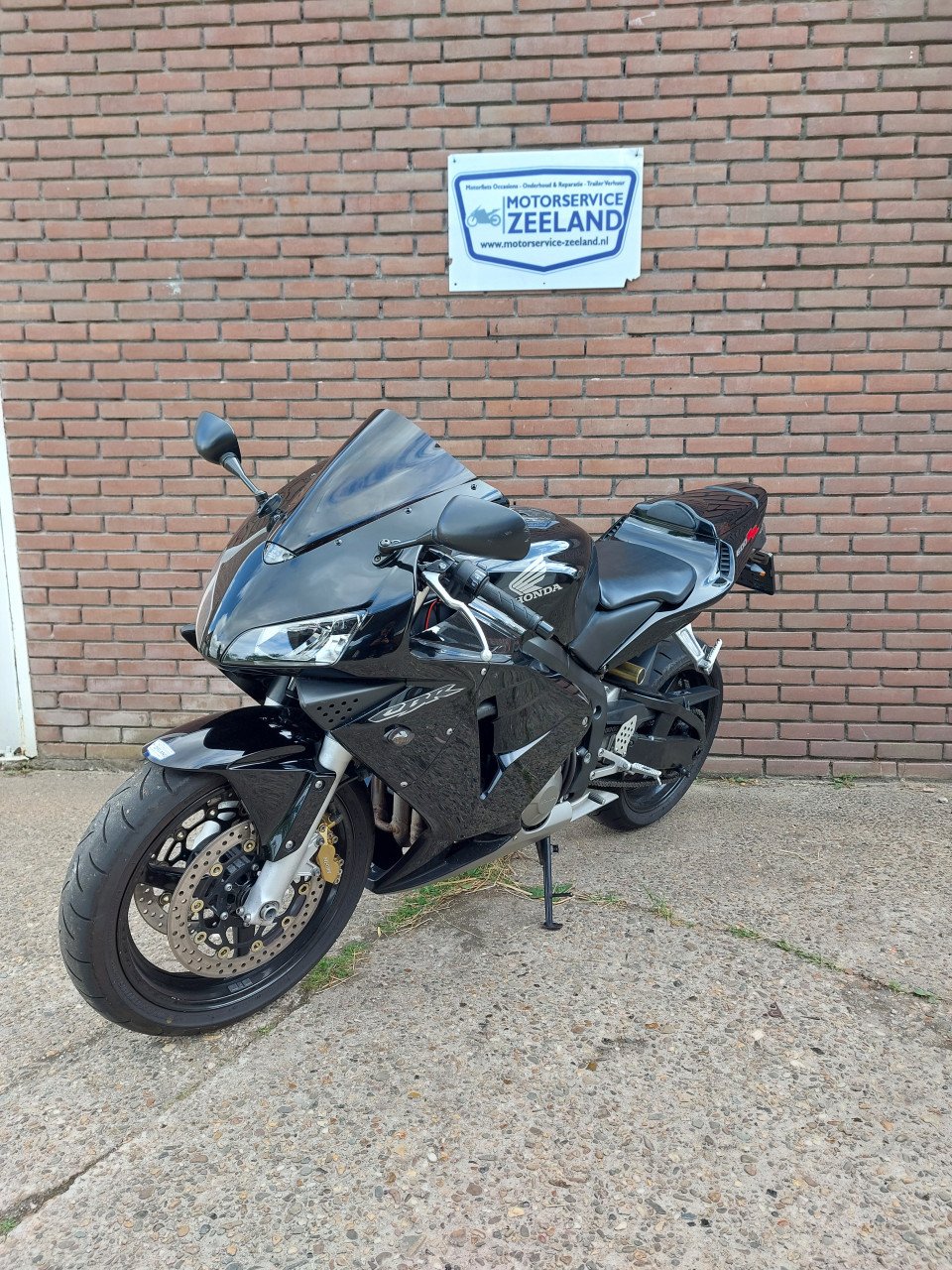 Honda CBR 600RR (Full Black)