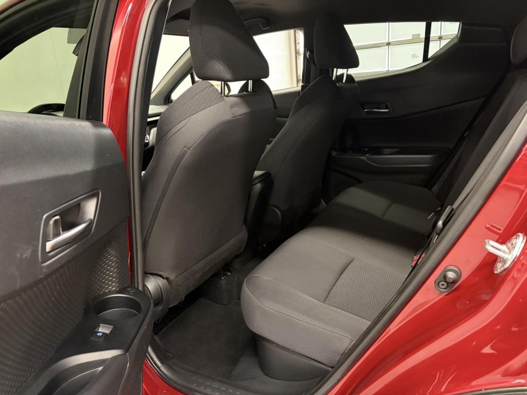 Toyota C-hr 1.8 hybrid style