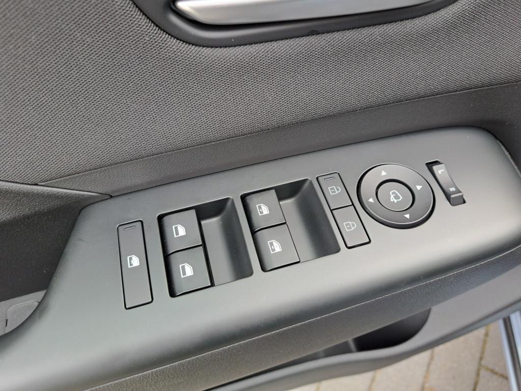 Hyundai Kona electric long range pure edition 64.8 kwh