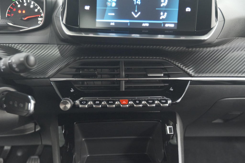 Peugeot 2008 puretech 130 active | camera | apple carplay | parkeersensoren