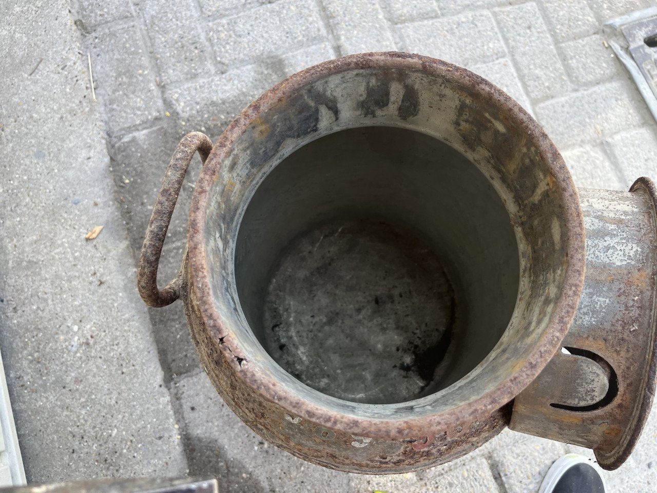 Melkbus, metaal