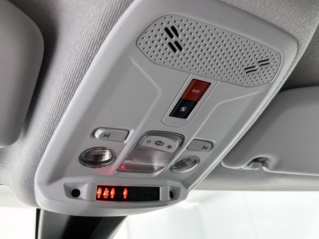 Peugeot 208 100 pk automaat allure | rijklaar | navi | camera | lm velgen |