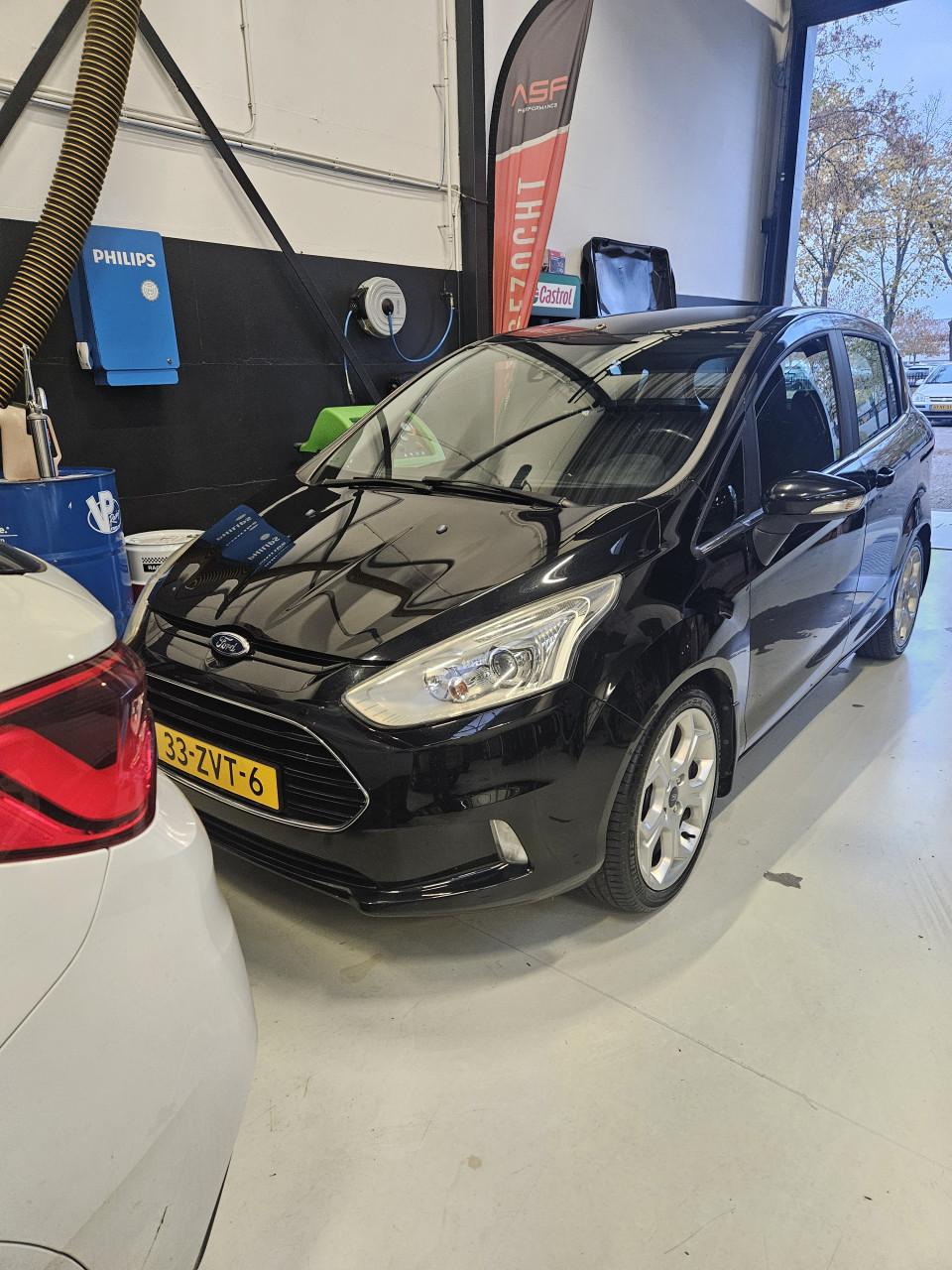 Ford b max 1.0 EcoBoost Titanium