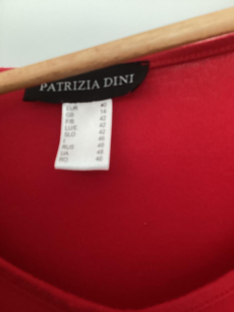 Mooi rood shirt maat 42 nog heel netjes