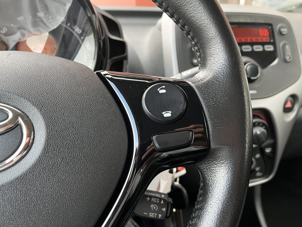 Toyota Aygo 1.0 vvt-i x-fun | airco | radio | bluetooth