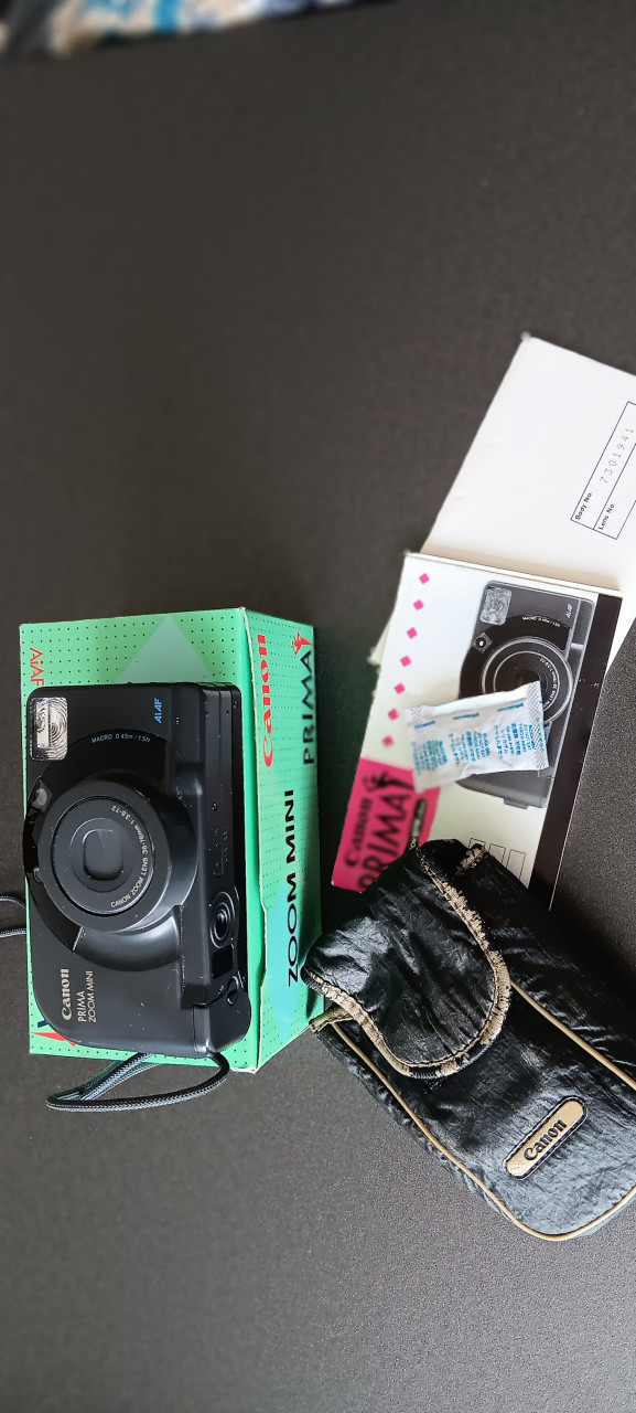 CANON FOTOCAMERA met INGEBOUWDE FLITSER  📷📷