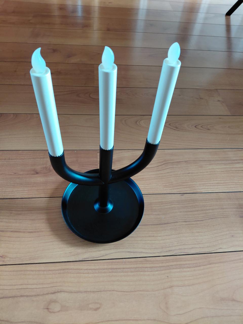 Kaarsen kandelaar drie arm met kaarsen