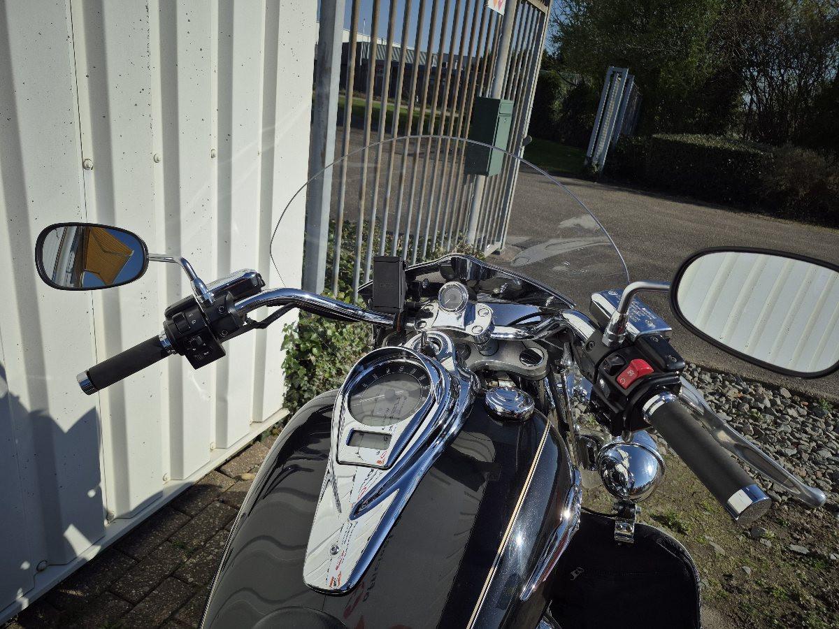Kawasaki Vulcan 1700 Classic tourer