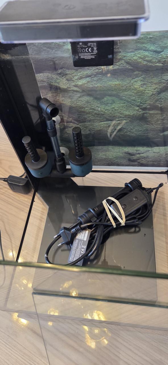 Aquarium 32 x 32x 32