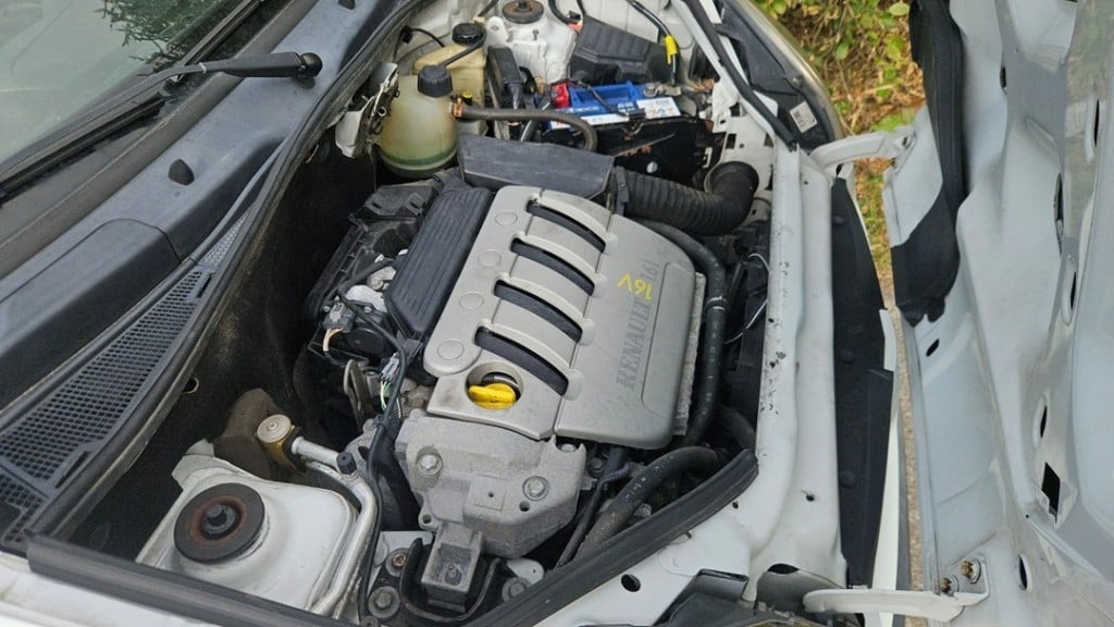 Renault Kangoo 1.6 16v bestel benzine