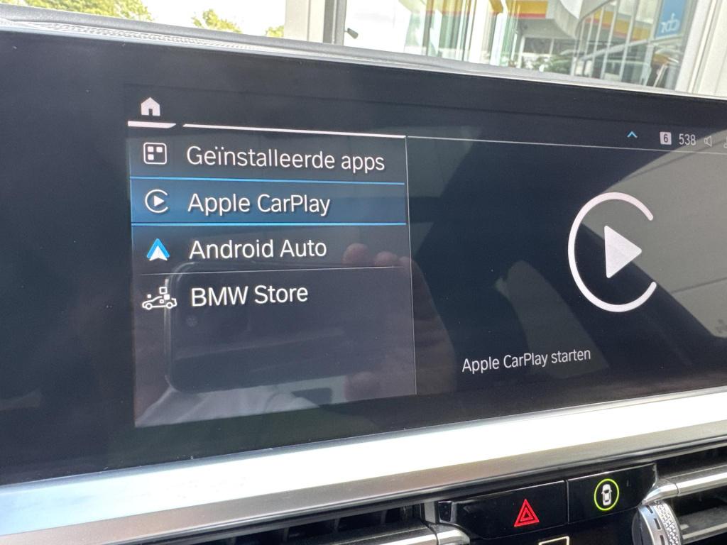 BMW 3-serie touring 330e sportline | panodak | plug-in hybrid