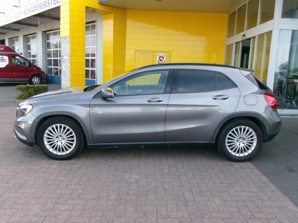 Mercedes-Benz Gla-klasse 200 automaat, cruise.contr., panoramadak, leer
