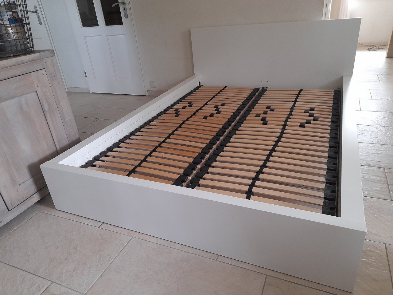 Malm bed 140 x 200 (in goede nette staat )GERESERVEERD