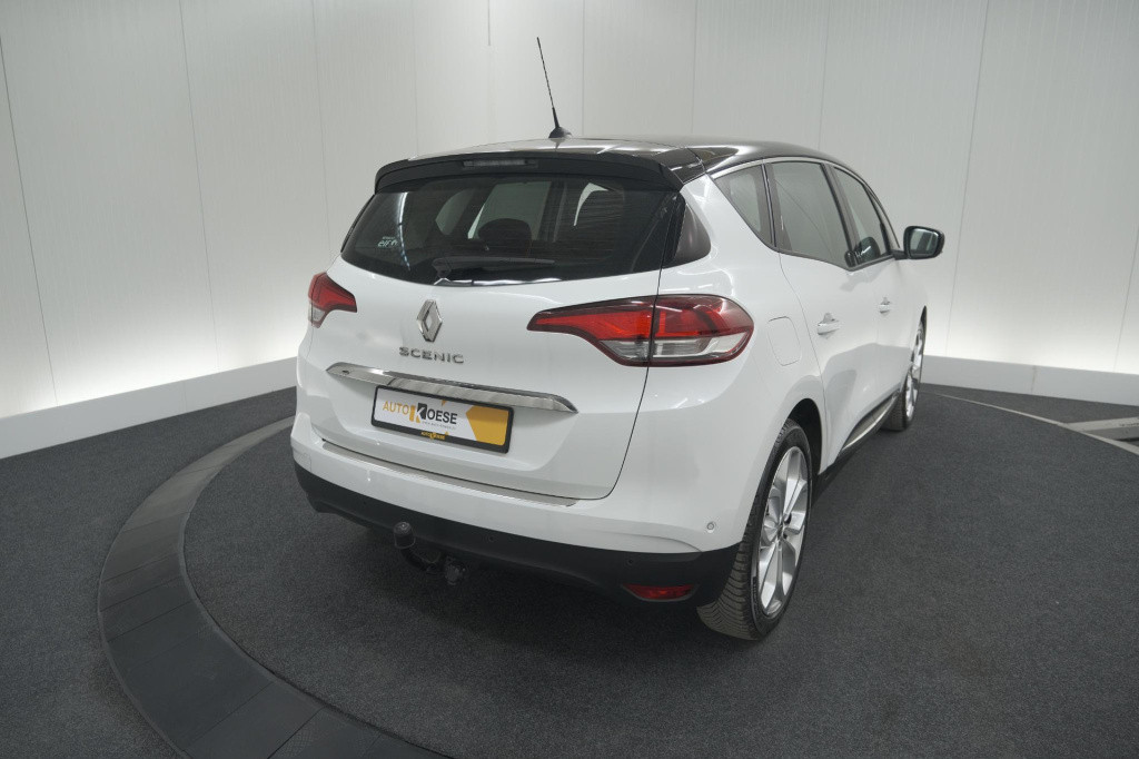 Renault Scenic tce 140 bose | trekhaak | camera | dodehoekdetectie | naviga