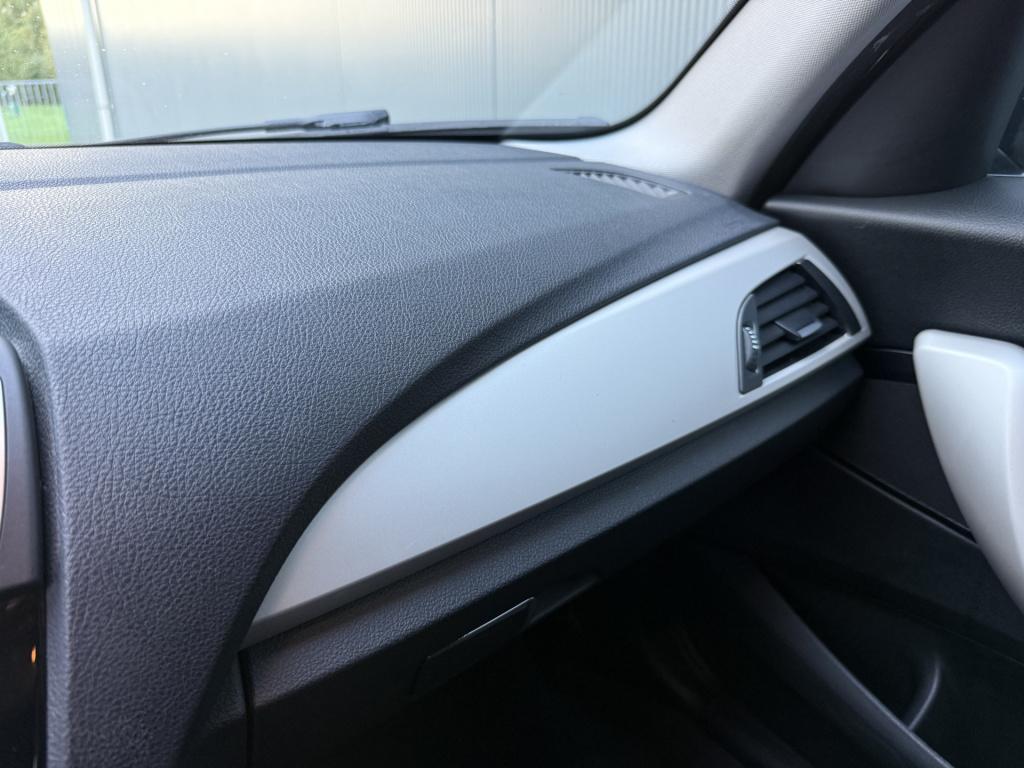 BMW 1 Serie 118i 136pk executive 5-drs