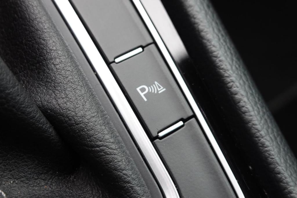 Volkswagen Golf 2.0 tsi r 4motion