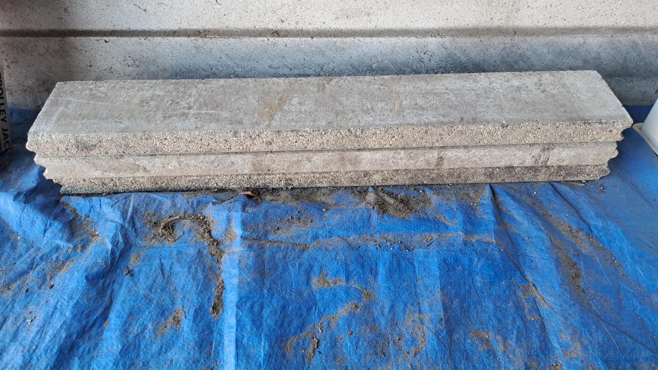 3 betonnen opsluitbanden bestrating