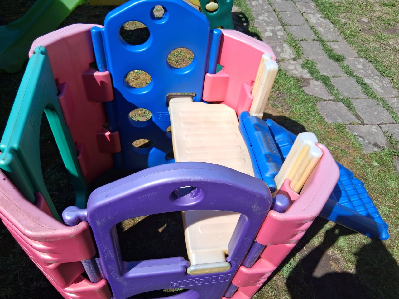 Speelhuisje / Glijbaan