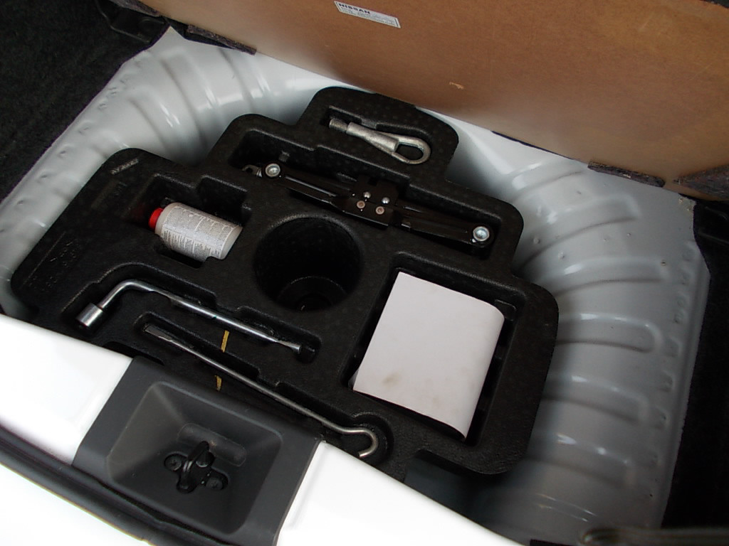 Nissan Micra 1.2 72kw dig-s 98pk 5-drs, colour-line, airco