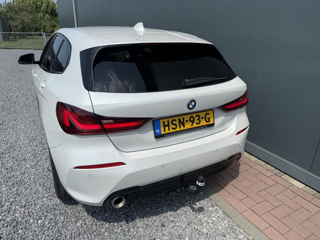 BMW 1 Serie 118i 140pk executive sportline 5-drs