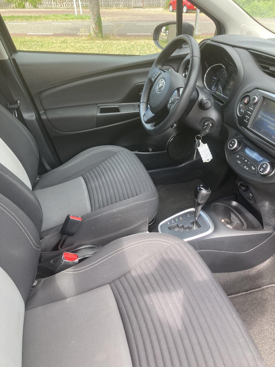 Toyota Yaris 1.5 Hybrid Design | 2018 | NAP | Dealeronderhouden | Navigatie