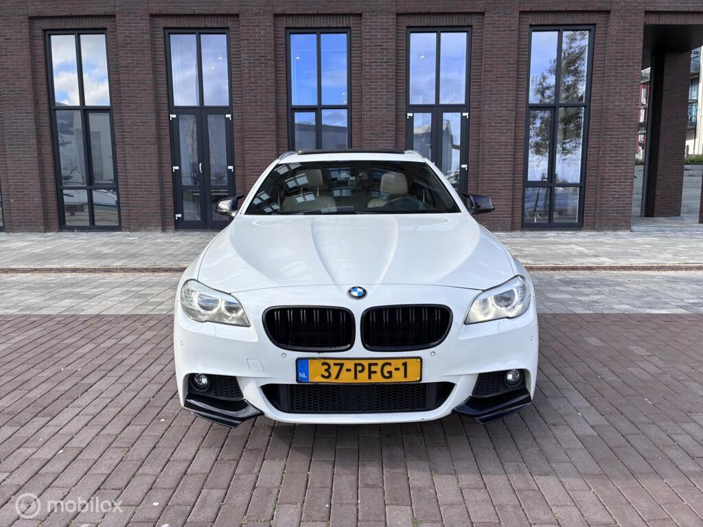 BMW 5 Serie, Touring 528i M-Pakket Led Panorama km344.763 Nap BJ2011