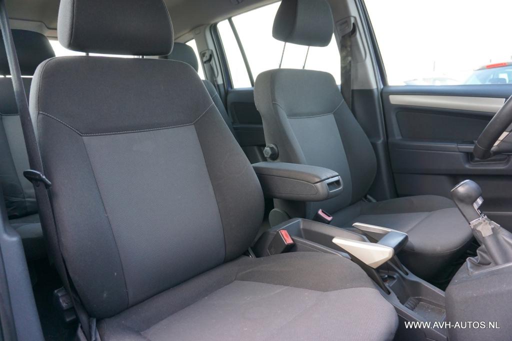 Opel Zafira 1.6 business, 7-persoons, nw-apk
