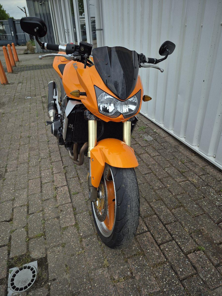 Kawasaki Z1000 Akrapovic