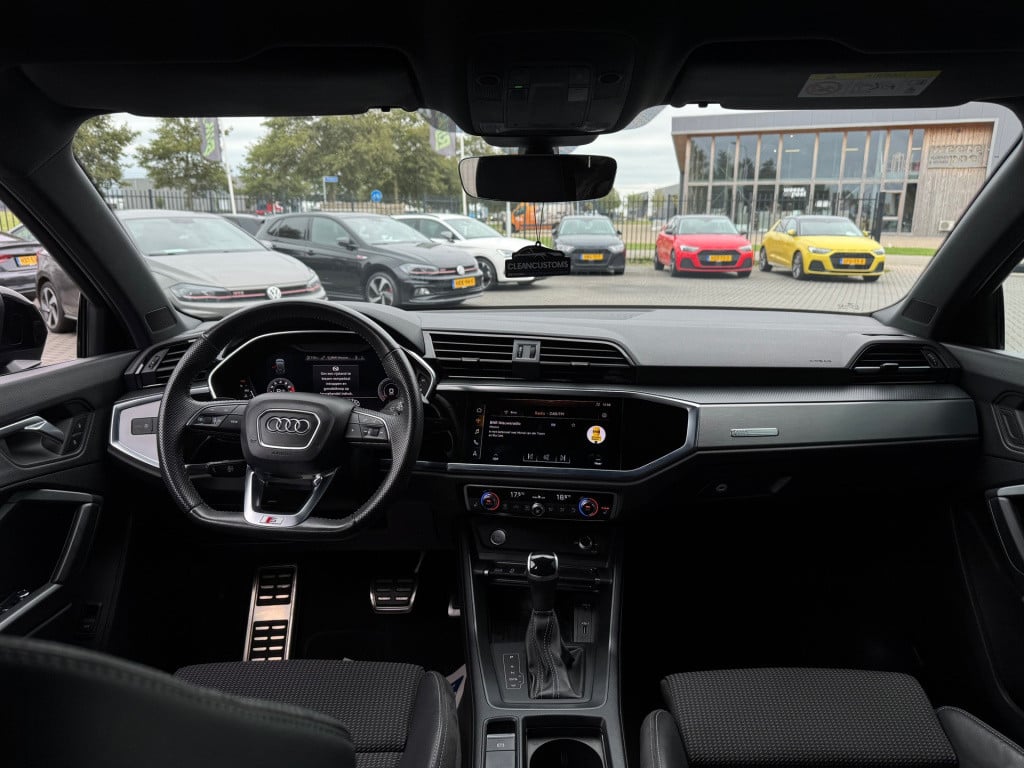 Audi Q3 35 tfsi 3x s-line * keyless * matrix led * carplay
