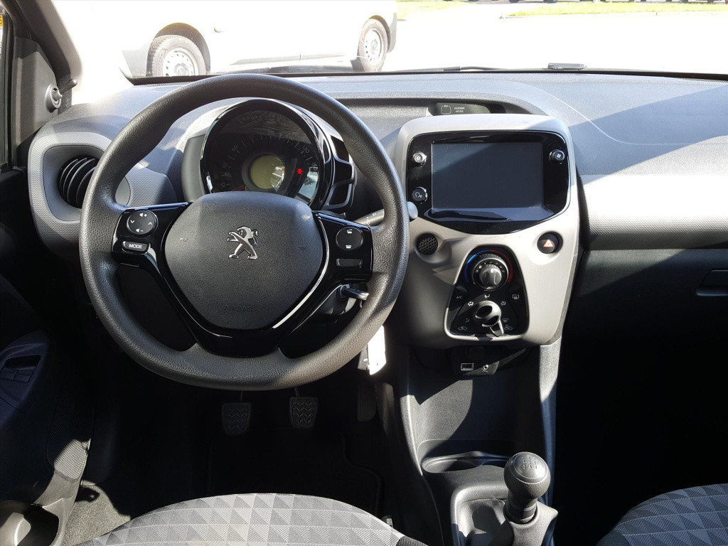 Peugeot 108 active 1.0 e-vti 72pk 5d premium pakket | airco | radio | bluet