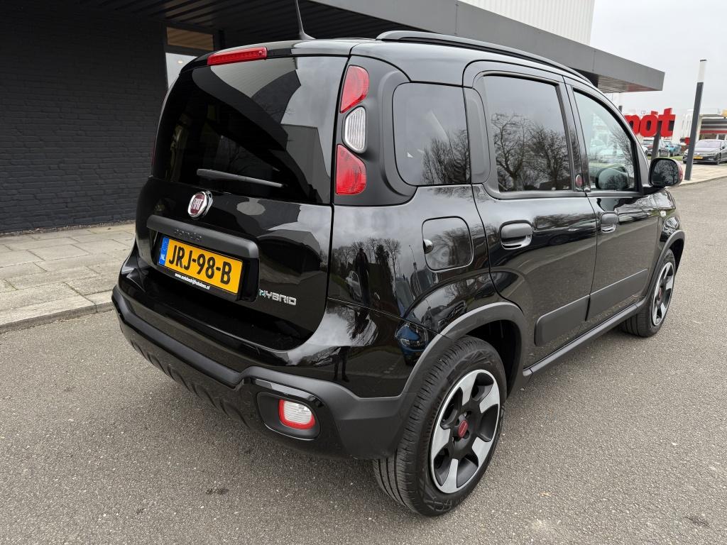 Fiat Panda 1.0 hybrid red cross // carplay , android auto //