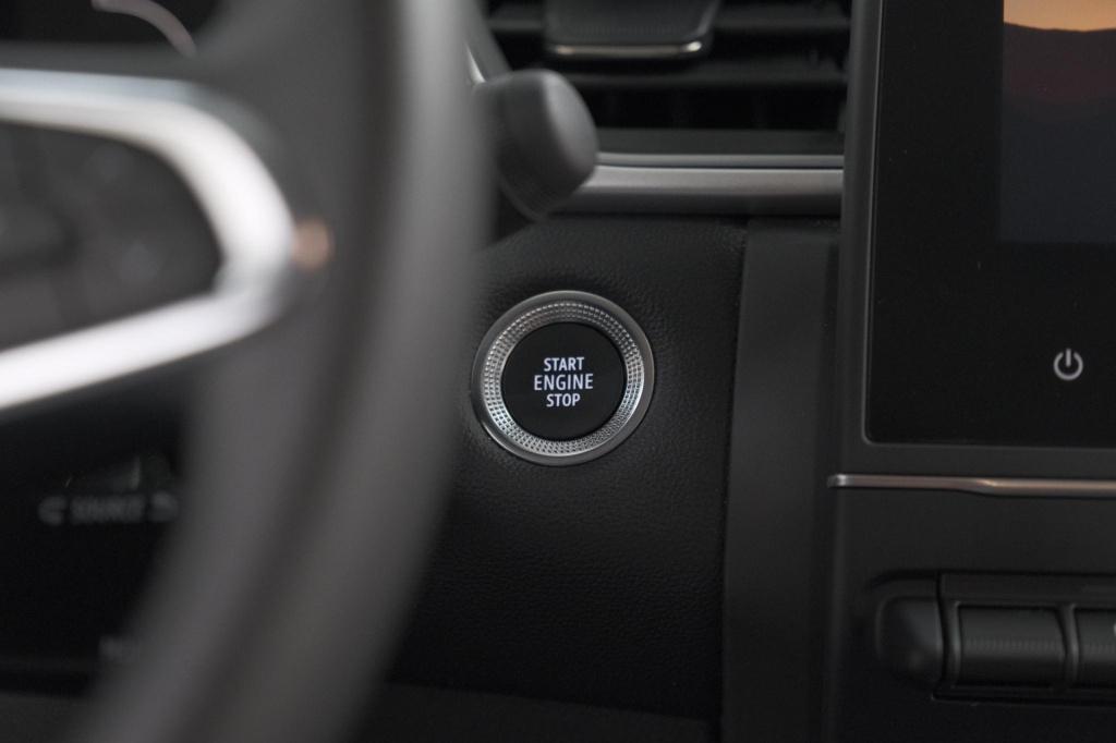 Renault Captur 1.6 e-tech full hybrid 145 techno | navigatie | camera | par