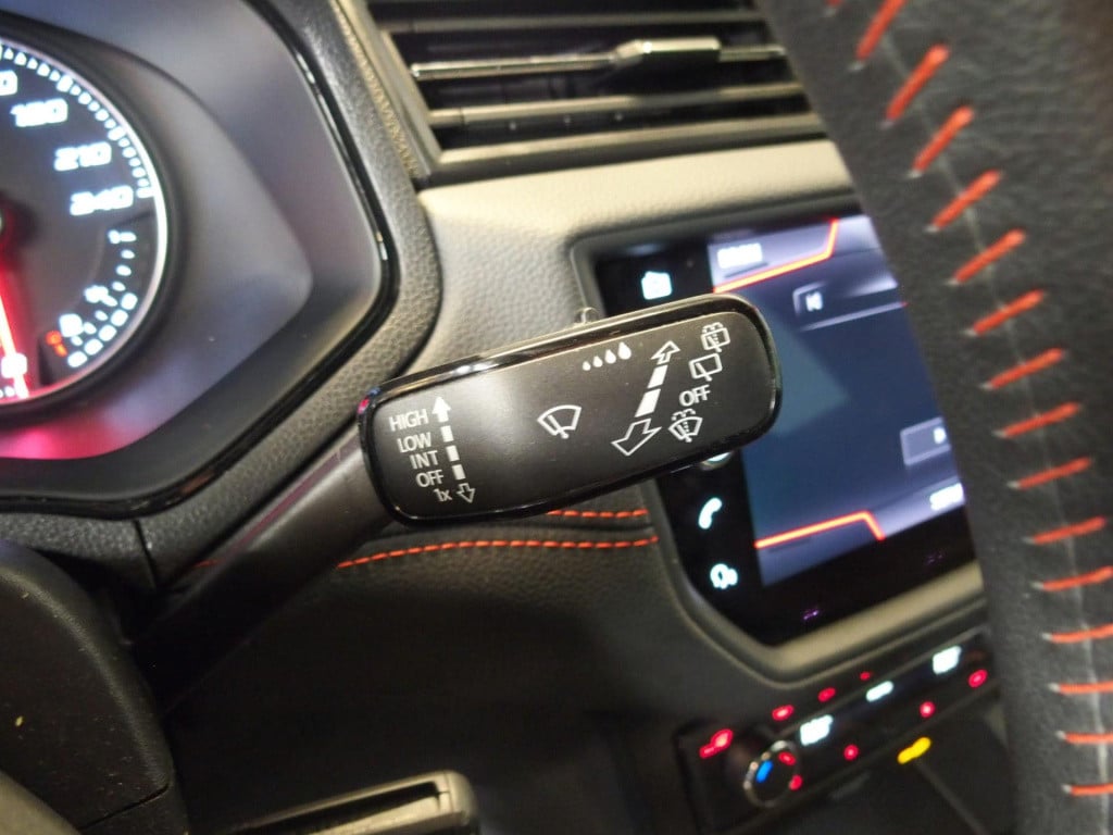 Seat Ibiza 1.0 tsi fr business intense nl auto, camera, appconnect, pdc, cr