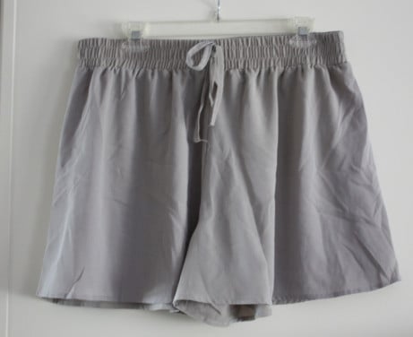 Grijze korte broek maat xxl