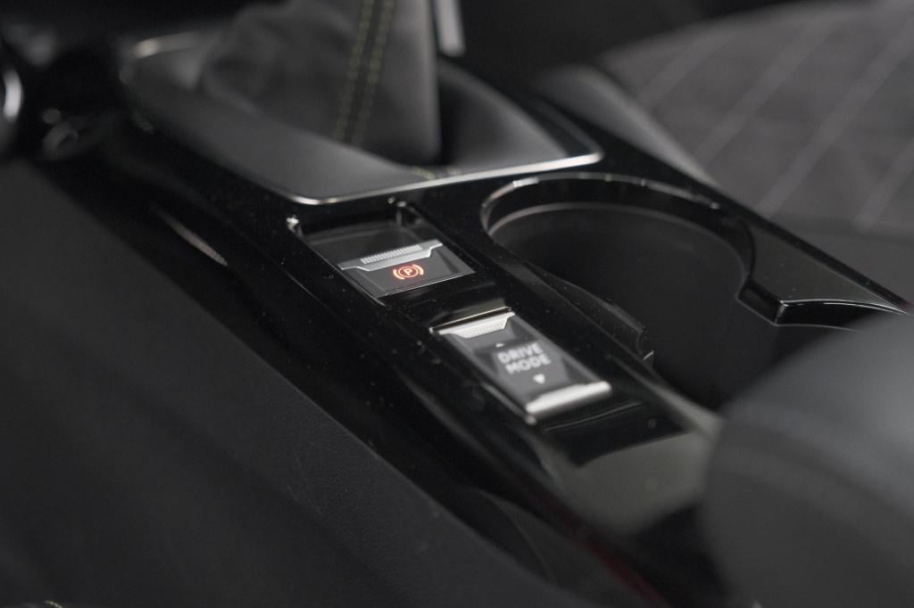 Peugeot 2008 puretech 130 gt pack | panoramadak | camera | adaptieve cruise