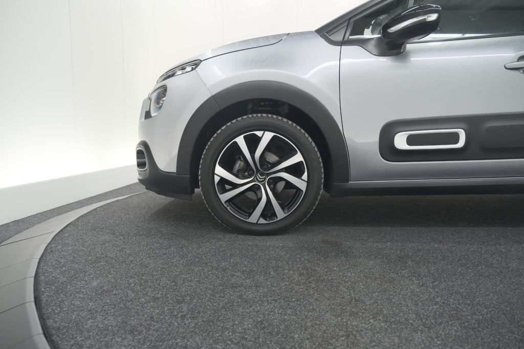 Citroen C3 puretech 110 eat6 shine | camera | navigatie | parkeersensoren |