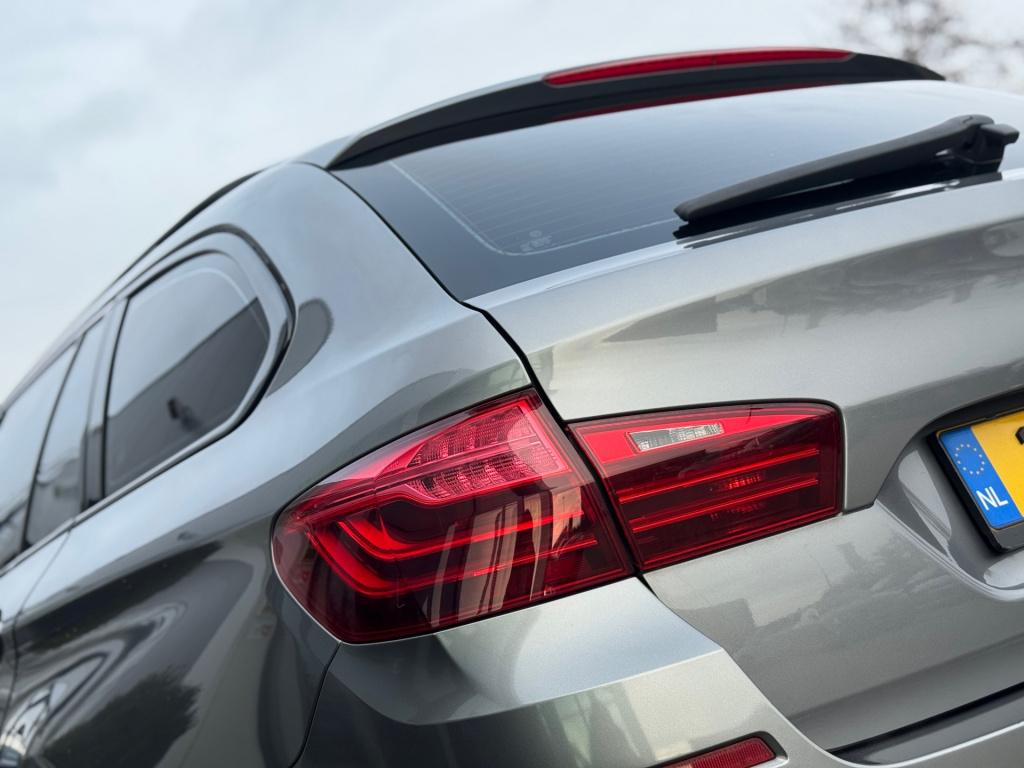 BMW 5 Serie touring 520i executive * m-pakket * navigatie * 20 inch * nap