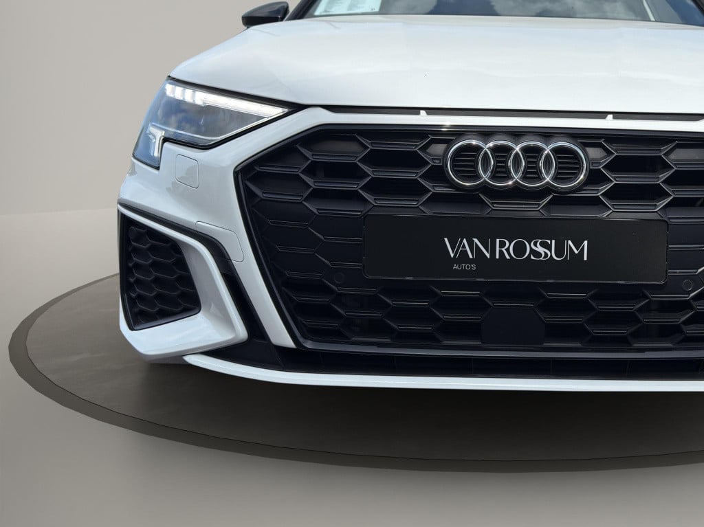 Audi A3 sportback 45 tfsi e s-line pano b&o matrix carplay