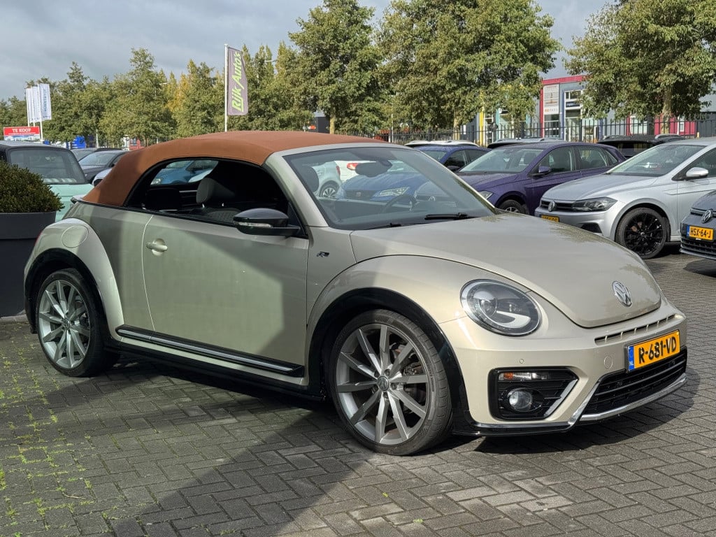 Volkswagen New Beetle cabriolet 2.0 tdi r-line * led * camera * 20 inch